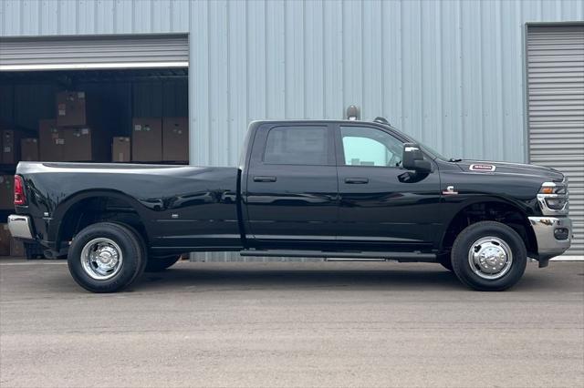 2026 RAM Ram 3500 RAM 3500 TRADESMAN CREW CAB 4X4 8 BOX