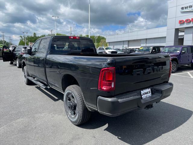 2026 Ram 3500 Tradesman Crew Cab 4x4 8' Box