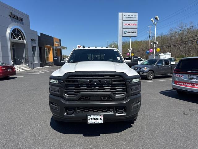 2026 Ram 3500 Tradesman Crew Cab 4x4 8' Box