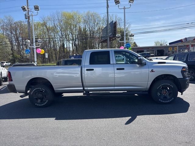2026 Ram 3500 Tradesman Crew Cab 4x4 8' Box