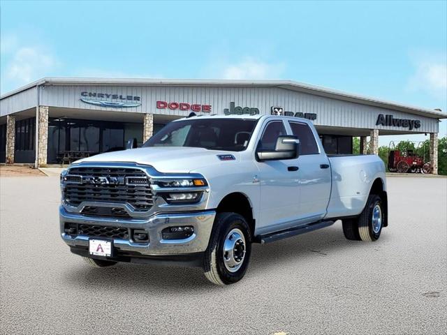 2026 RAM Ram 3500 RAM 3500 TRADESMAN CREW CAB 4X4 8 BOX