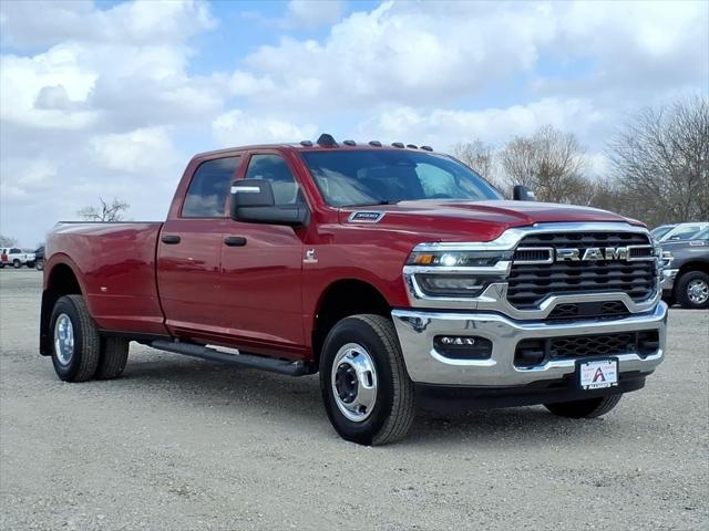 2026 RAM Ram 3500 RAM 3500 TRADESMAN CREW CAB 4X4 8 BOX