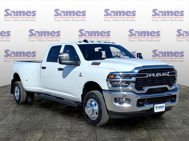 2026 RAM Ram 3500 RAM 3500 TRADESMAN CREW CAB 4X4 8 BOX
