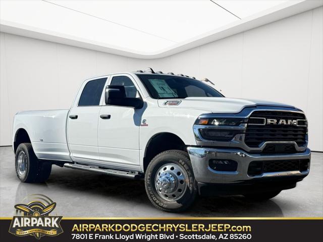 2026 RAM Ram 3500 RAM 3500 TRADESMAN CREW CAB 4X4 8 BOX