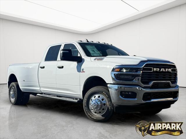 2026 RAM Ram 3500 RAM 3500 TRADESMAN CREW CAB 4X4 8 BOX