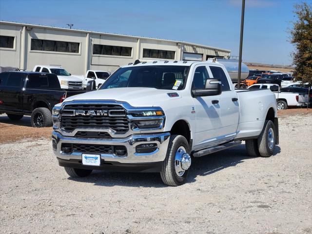 2026 RAM Ram 3500 RAM 3500 TRADESMAN CREW CAB 4X4 8 BOX