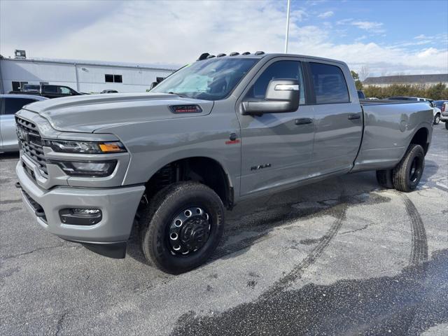 2026 RAM Ram 3500 RAM 3500 BIG HORN CREW CAB 4X4 8 BOX