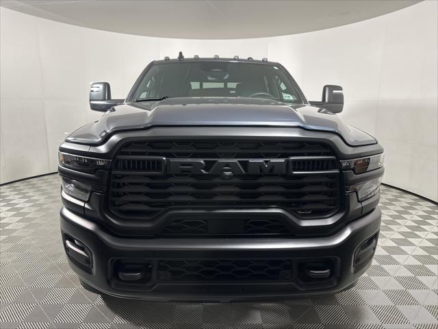 2026 RAM Ram 3500 RAM 3500 TRADESMAN CREW CAB 4X4 8 BOX