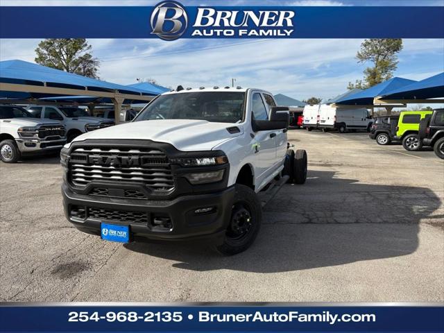 2026 RAM Ram 3500 Chassis Cab RAM 3500 TRADESMAN CREW CAB CHASSIS 4X4 60 CA