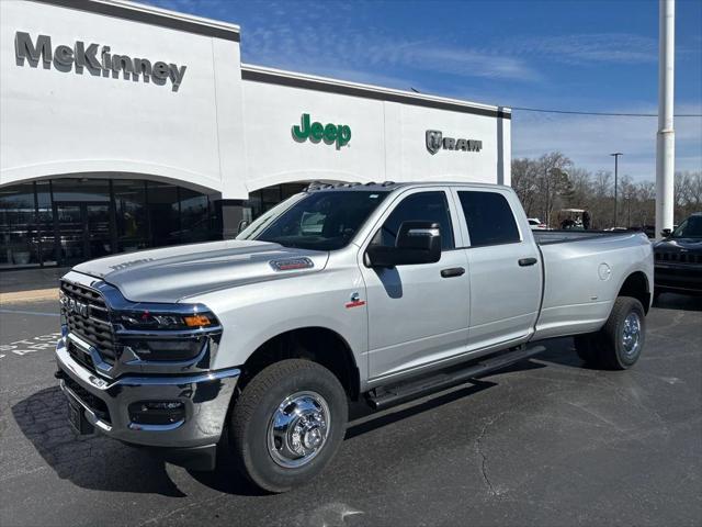 2026 RAM Ram 3500 RAM 3500 TRADESMAN CREW CAB 4X4 8 BOX