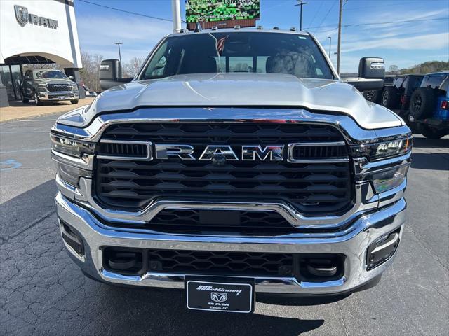 2026 RAM Ram 3500 RAM 3500 TRADESMAN CREW CAB 4X4 8 BOX