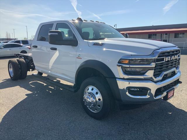 2026 RAM Ram 5500 Chassis Cab RAM 5500 TRADESMAN CHASSIS CREW CAB 4X4 60 CA