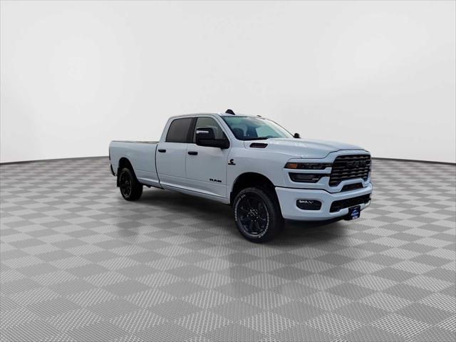 2026 RAM Ram 3500 RAM 3500 BIG HORN CREW CAB 4X4 8 BOX