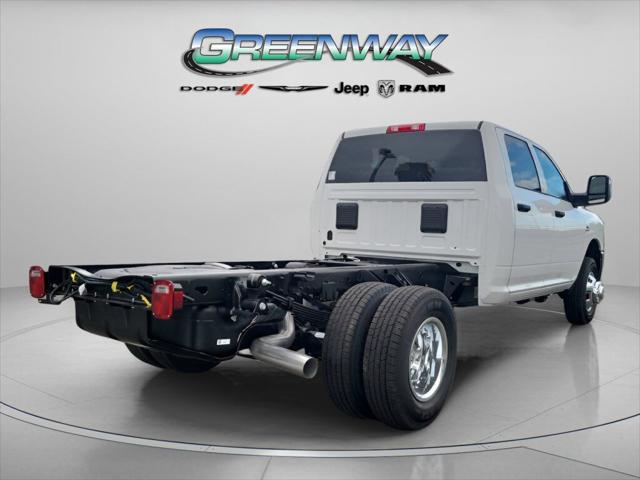 2026 RAM Ram 3500 Chassis Cab RAM 3500 TRADESMAN CREW CAB CHASSIS 4X4 60 CA