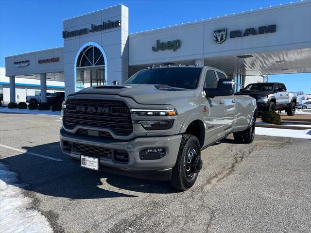 2026 RAM Ram 3500 RAM 3500 LIMITED CREW CAB 4X4 8 BOX