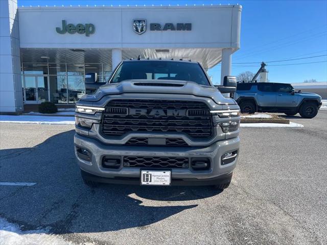 2026 Ram 3500 Limited Crew Cab 4x4 8' Box