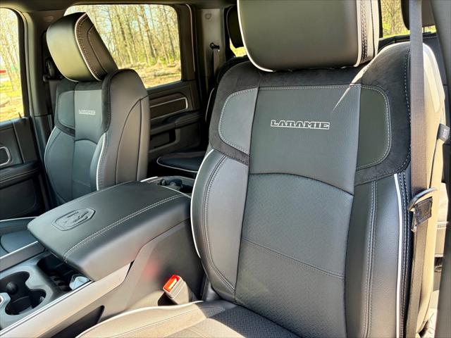 2026 RAM Ram 3500 RAM 3500 LARAMIE CREW CAB 4X4 8 BOX