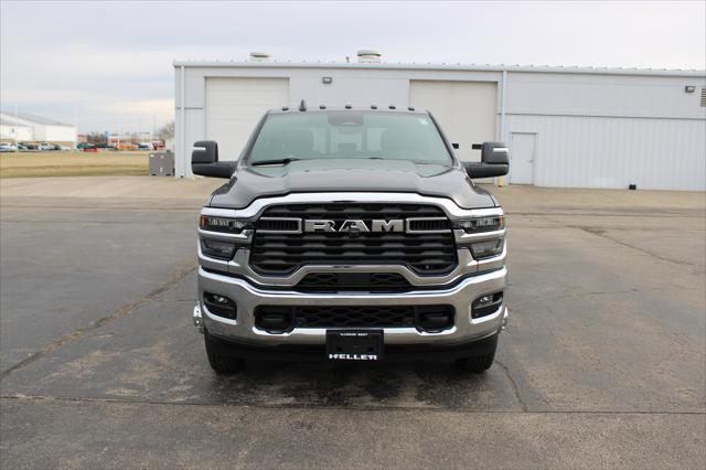 2026 RAM Ram 3500 RAM 3500 TRADESMAN CREW CAB 4X4 8 BOX