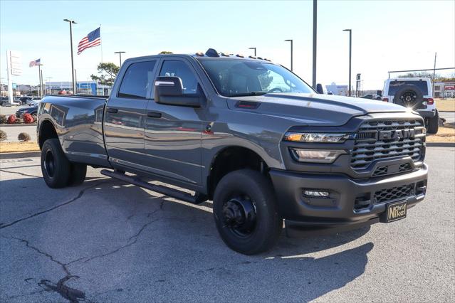 2026 RAM Ram 3500 RAM 3500 TRADESMAN CREW CAB 4X4 8 BOX