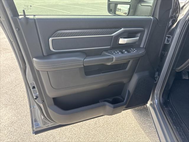 2026 Ram 3500 Big Horn Crew Cab 4x4 8' Box