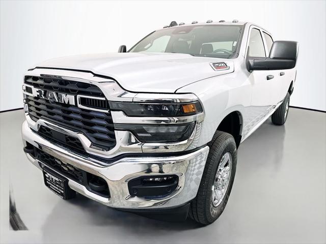 2026 RAM Ram 2500 RAM 2500 TRADESMAN CREW CAB 4X4 8 BOX