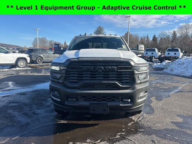 2026 RAM Ram 3500 RAM 3500 TRADESMAN CREW CAB 4X4 8 BOX