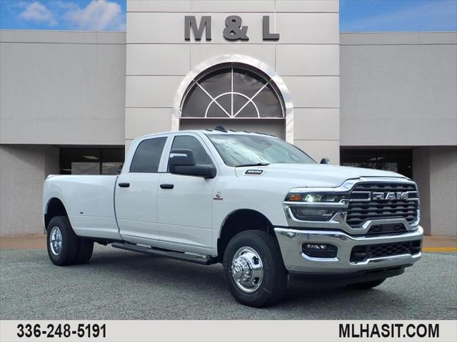 2026 RAM Ram 3500 RAM 3500 TRADESMAN CREW CAB 4X4 8 BOX