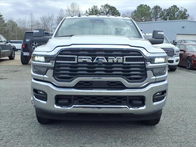 2026 RAM Ram 3500 RAM 3500 TRADESMAN CREW CAB 4X4 8 BOX