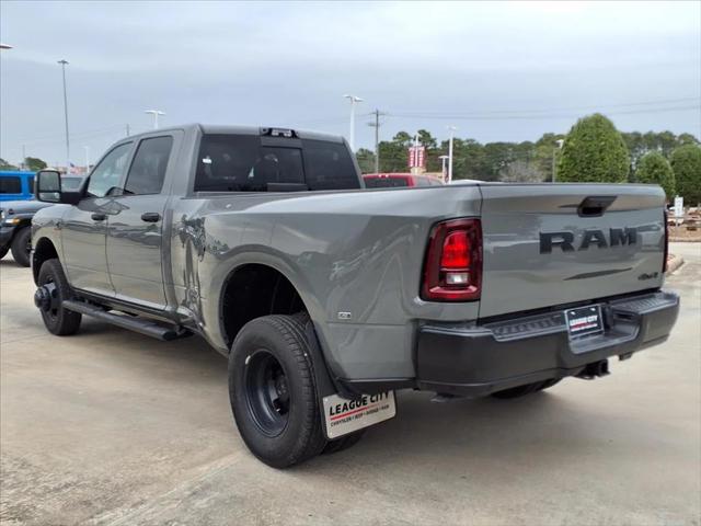 2026 RAM Ram 3500 RAM 3500 TRADESMAN CREW CAB 4X4 8 BOX