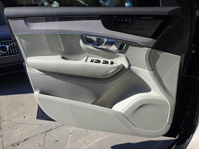 2026 Volvo XC90 Plug-In Hybrid Ultra, T8 AWD, Electric/Gasoline, Bright, 7 Seats