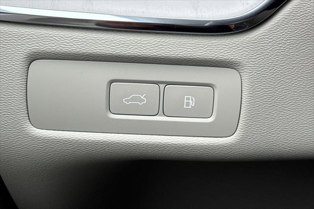2026 Volvo XC60 Plug-In Hybrid Ultra, T8 AWD Electric/Gasoline, Dark