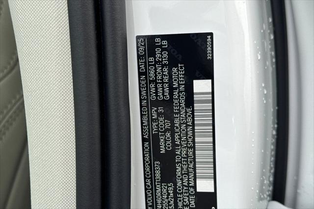 2026 Volvo XC60 Plug-In Hybrid Ultra, T8 AWD Electric/Gasoline, Dark