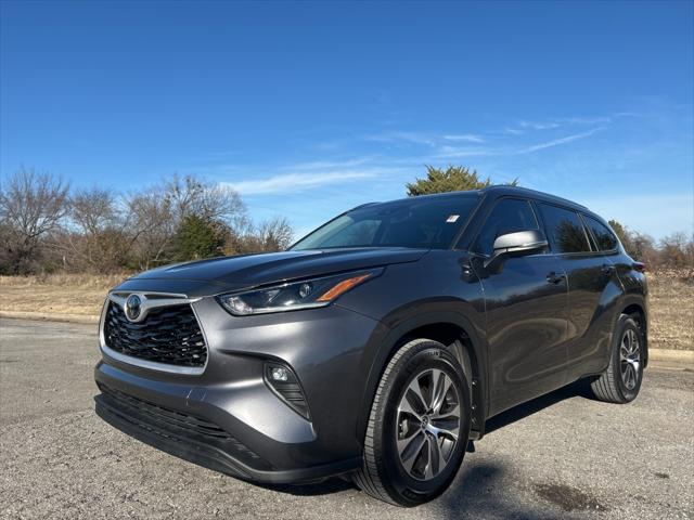 2021 Toyota Highlander XLE's photo