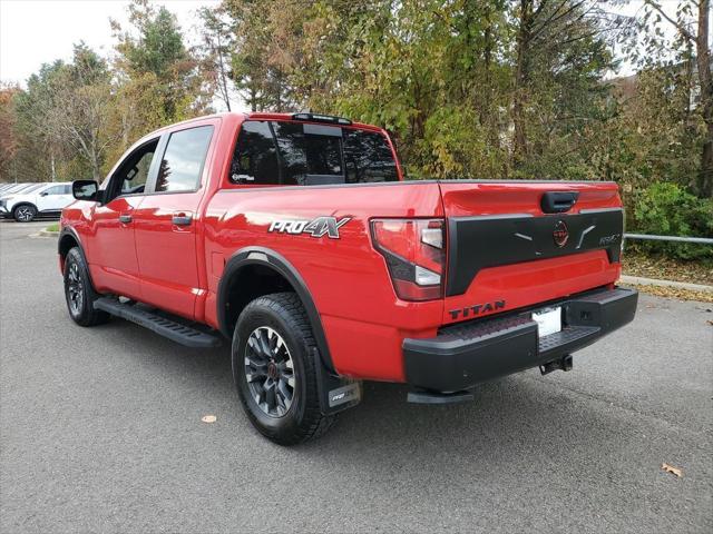 2024 Nissan TITAN Crew Cab PRO-4X 4x4 2024 Nissan TITAN Crew Cab PRO-4X 4x4
