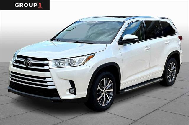 2017 Toyota Highlander SE 2017 Toyota Highlander SE