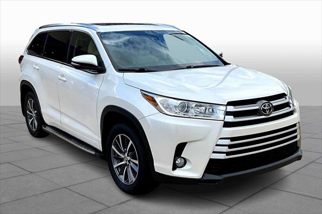 2017 Toyota Highlander SE 2017 Toyota Highlander SE