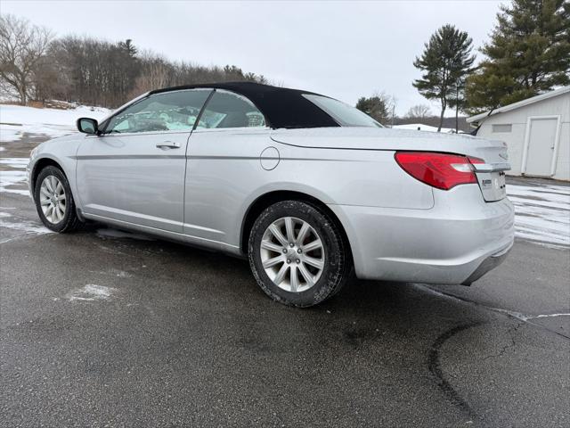 2011 Chrysler 200 Touring