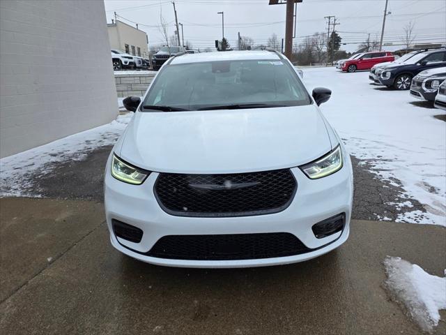 2026 Chrysler Pacifica PACIFICA SELECT AWD