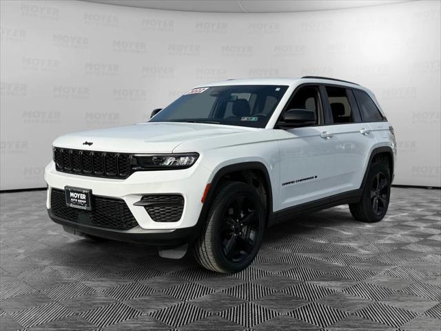2022 Jeep Grand Cherokee Altitude 4x4