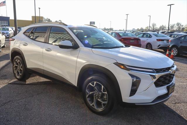 2025 Chevrolet Trax FWD LT