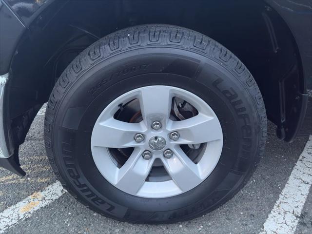 2023 RAM 1500 Classic SLT Crew Cab 4x4 57 Box