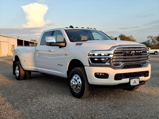 2026 RAM 3500 Laramie Crew Cab 4x4 8 Box