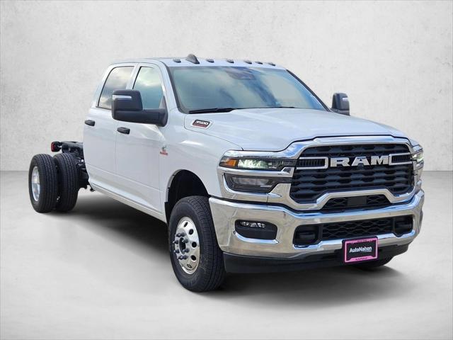 2025 RAM Ram 3500 Chassis Cab RAM 3500 TRADESMAN CREW CAB CHASSIS 4X4 60 CA