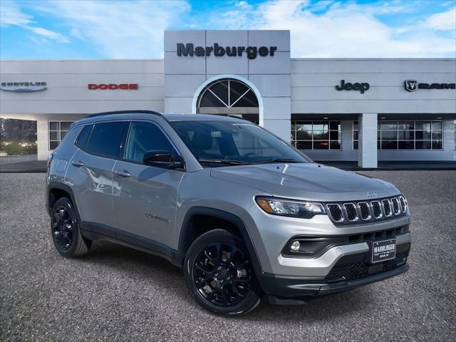 2023 Jeep Compass Latitude Lux FWD 2023 Jeep Compass Latitude Lux FWD