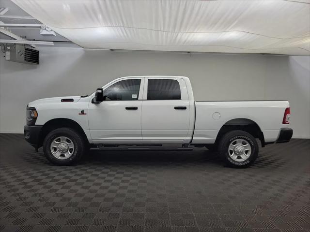 2024 RAM 2500 Tradesman Crew Cab 4x4 64 Box