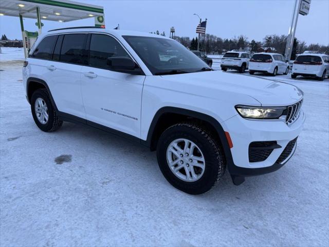 2024 Jeep Grand Cherokee Laredo 4x4