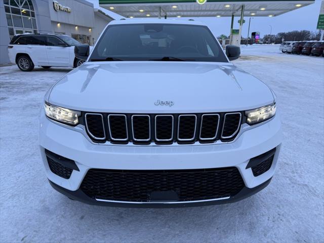 2024 Jeep Grand Cherokee Laredo 4x4