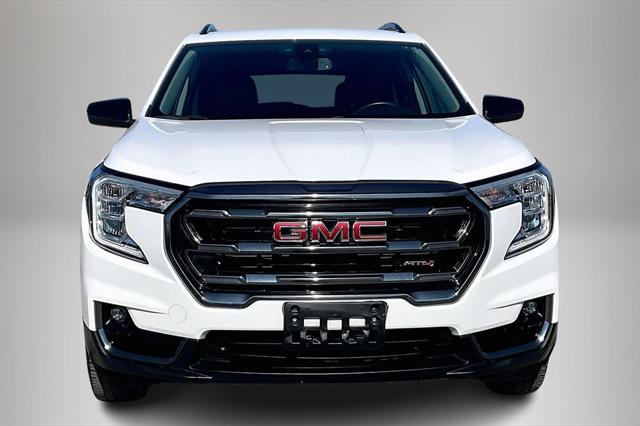 2023 GMC Terrain AWD AT4