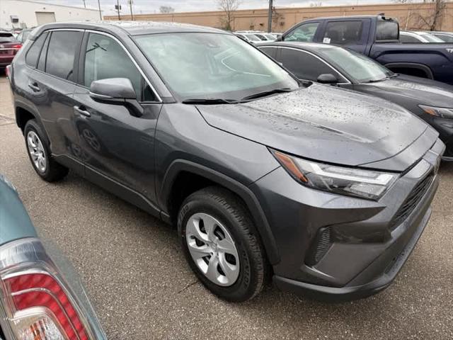 2025 Toyota RAV4 LE 2025 Toyota RAV4 LE