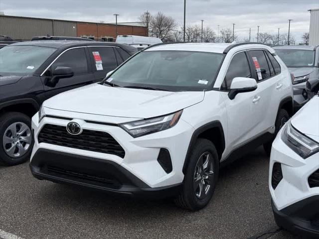 2025 Toyota RAV4 Hybrid LE